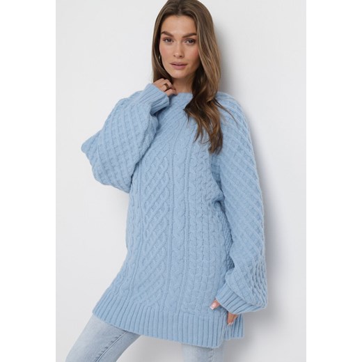 Jasnoniebieski Sweter o Wydłużonym Fasonie z Modnym Splotem Ahexa ze sklepu Born2be Odzież w kategorii Swetry damskie - zdjęcie 163570392