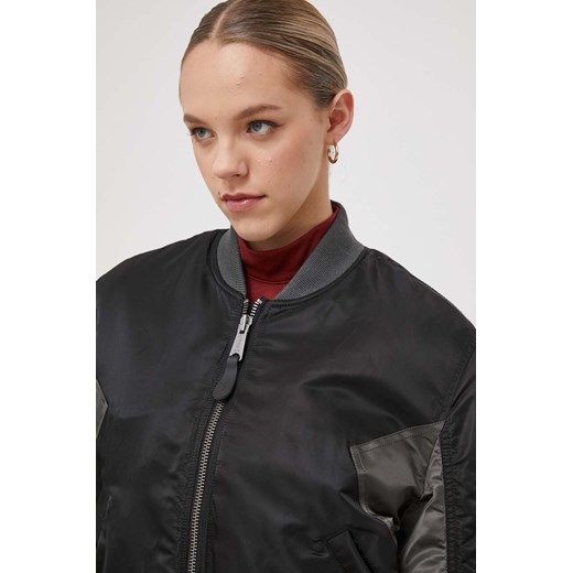 Kurtka damska Alpha Industries casualowa 