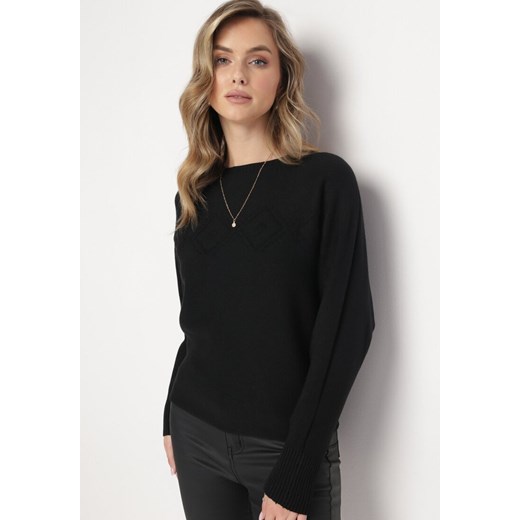 Czarny Klasyczny Sweter Dzianinowy Odedia ze sklepu Born2be Odzież w kategorii Swetry damskie - zdjęcie 163597940