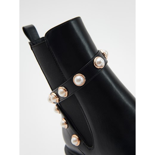 Reserved - Botki z ozdobnymi perłami - czarny Reserved 40 Reserved