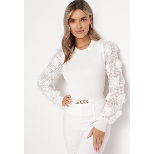 Biały Sweter z Ażurowymi Rękawami z Kwiatkami Semnetia ze sklepu Born2be Odzież w kategorii Swetry damskie - zdjęcie 163638312