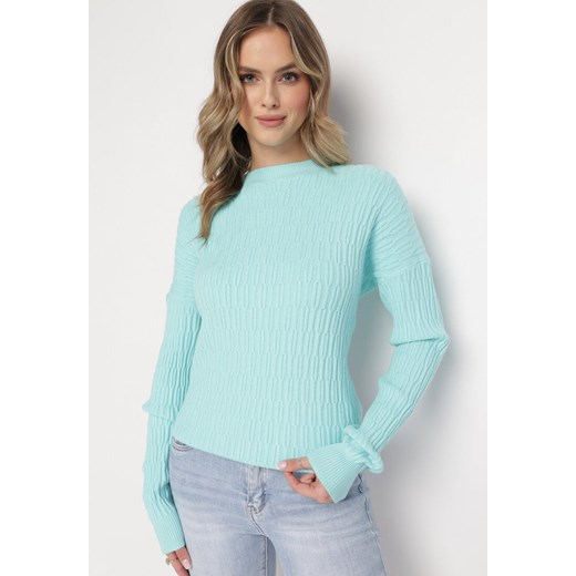 Jasnoniebieski Sweter o Klasycznym Kroju z Wytłoczonym Wzorem Gundall ze sklepu Born2be Odzież w kategorii Swetry damskie - zdjęcie 163638392