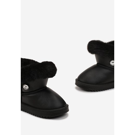 Czarne Śniegowce z Metalicznym Efektem Ozdobione Futerkiem Oinare 21 okazja born2be.pl