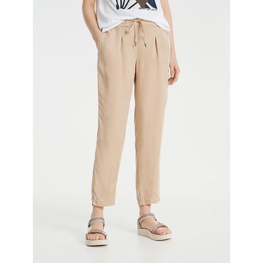 OPUS Spodnie &quot;Madena&quot; w kolorze beżowym Opus 42 Limango Polska okazja