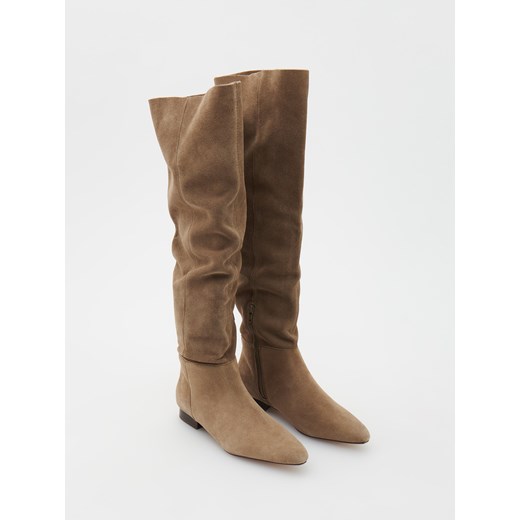 Reserved - Skórzane kozaki - beżowy Reserved 39 Reserved