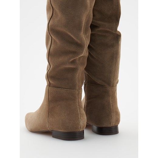 Reserved - Skórzane kozaki - beżowy Reserved 38 Reserved