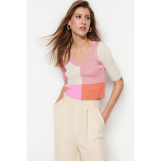 trendyol Sweter w kolorze jasnoróżowo-kremowym ze sklepu Limango Polska w kategorii Swetry damskie - zdjęcie 163856322