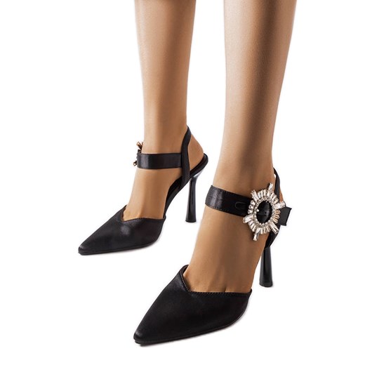 Czarne satynowe sandały na szpilce Linda ze sklepu ButyModne.pl w kategorii Czółenka - zdjęcie 163906184