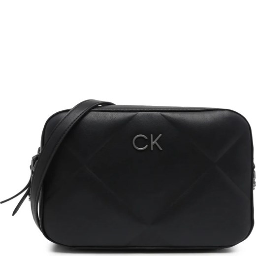 Calvin Klein Torebka na ramię RE-LOCK QUILT CAMERA Calvin Klein OS wyprzedaż Gomez Fashion Store