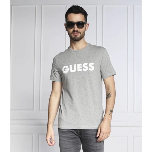 T-shirt męski Guess w stylu młodzieżowym z krótkimi rękawami