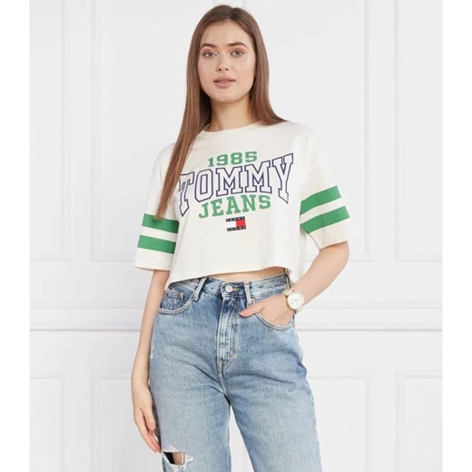 Tommy Jeans T-shirt TJW OVR CRP COLLEGE 2 TEE | Cropped Fit ze sklepu Gomez Fashion Store w kategorii Bluzki damskie - zdjęcie 163963563