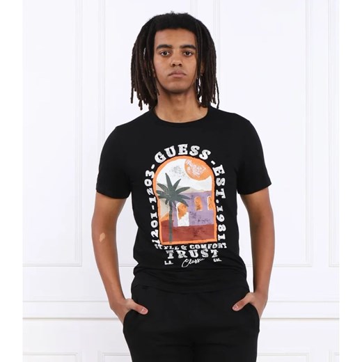 T-shirt męski czarny Guess na wiosnę z krótkim rękawem