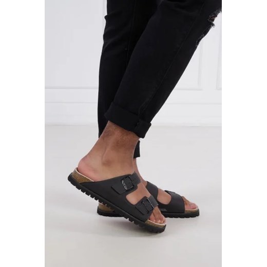 Pepe Jeans London Klapki URBAN SANDAL BASIC EMBOED | z dodatkiem skóry 42 promocyjna cena Gomez Fashion Store