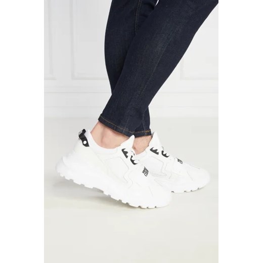 Białe buty sportowe męskie Versace Jeans z tworzywa sztucznego 