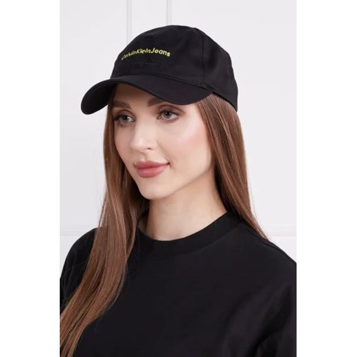 Czapka z daszkiem damska Calvin Klein 
