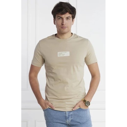 T-shirt męski Calvin Klein z napisami młodzieżowy 