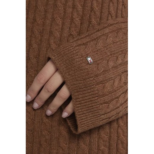 Sweter damski Tommy Hilfiger na zimę 
