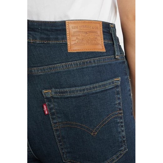 Granatowe jeansy damskie Levi's wiosenne bawełniane