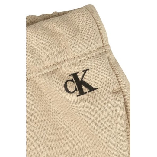 Spodenki chłopięce Calvin Klein z napisami 