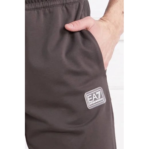 EA7 Spodnie dresowe | Regular Fit M Gomez Fashion Store okazja