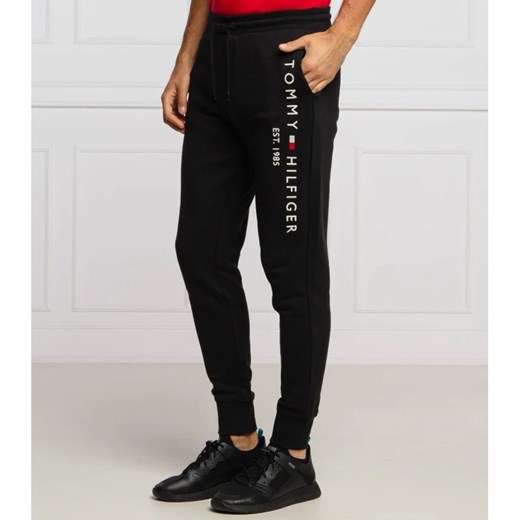 Tommy Hilfiger Spodnie dresowe | Regular Fit ze sklepu Gomez Fashion Store w kategorii Spodnie męskie - zdjęcie 164318900