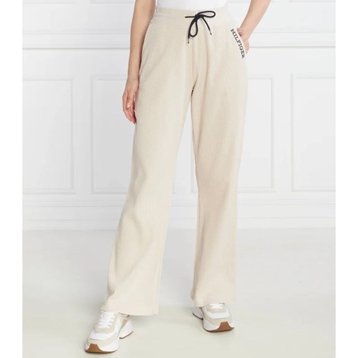 Tommy Hilfiger Spodnie dresowe | Regular Fit ze sklepu Gomez Fashion Store w kategorii Spodnie damskie - zdjęcie 164322354