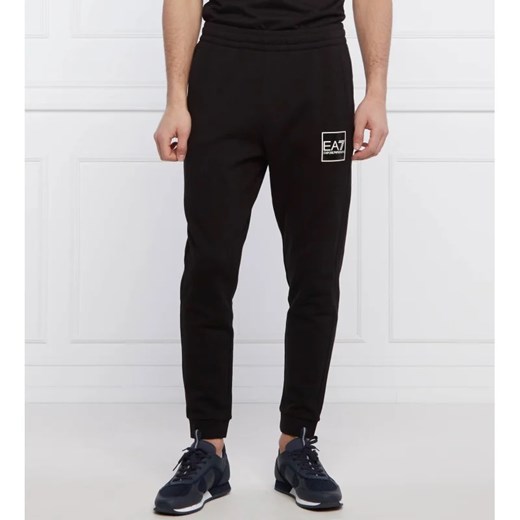 EA7 Spodnie dresowe | Regular Fit ze sklepu Gomez Fashion Store w kategorii Spodnie męskie - zdjęcie 164322823