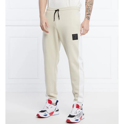EA7 Spodnie dresowe | Regular Fit ze sklepu Gomez Fashion Store w kategorii Spodnie męskie - zdjęcie 164324251