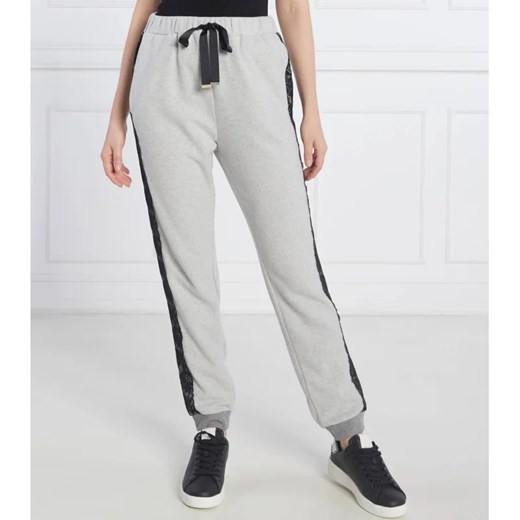 Liu Jo Rose Spodnie dresowe | Regular Fit ze sklepu Gomez Fashion Store w kategorii Spodnie damskie - zdjęcie 164324382