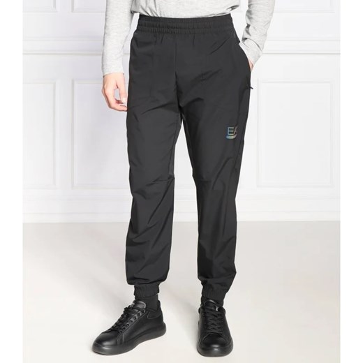 EA7 Spodnie dresowe | Regular Fit ze sklepu Gomez Fashion Store w kategorii Spodnie męskie - zdjęcie 164325472