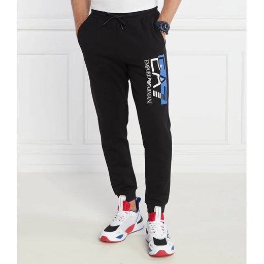 EA7 Spodnie dresowe | Regular Fit ze sklepu Gomez Fashion Store w kategorii Spodnie męskie - zdjęcie 164329881