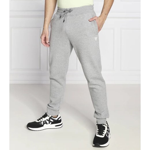 GUESS ACTIVE Spodnie dresowe ALDWIN | Regular Fit ze sklepu Gomez Fashion Store w kategorii Spodnie męskie - zdjęcie 164336191