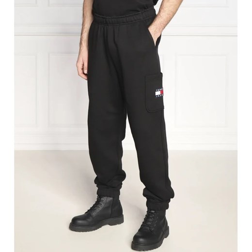 Tommy Jeans Spodnie dresowe BADGE | Regular Fit ze sklepu Gomez Fashion Store w kategorii Spodnie męskie - zdjęcie 164336382