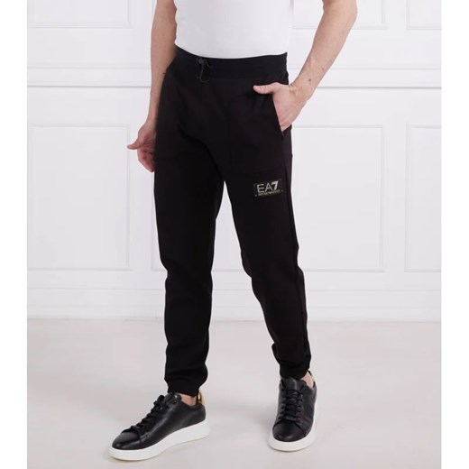 EA7 Spodnie dresowe | Regular Fit ze sklepu Gomez Fashion Store w kategorii Spodnie męskie - zdjęcie 164338684
