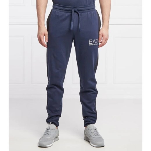 EA7 Spodnie dresowe | Regular Fit ze sklepu Gomez Fashion Store w kategorii Spodnie męskie - zdjęcie 164339013