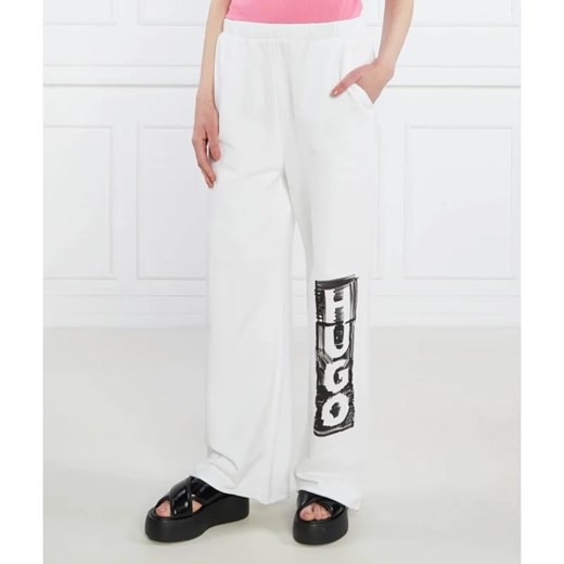 HUGO Spodnie dresowe Nasuede | Loose fit ze sklepu Gomez Fashion Store w kategorii Spodnie damskie - zdjęcie 164340893