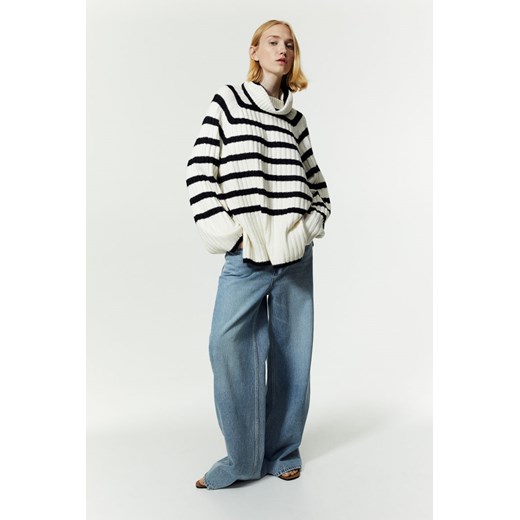 H & M - Sweter w prążki z golfem - Biały H & M S H&M