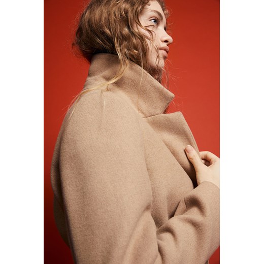 H & M - Płaszcz z wiązanym paskiem - Beżowy H & M M H&M