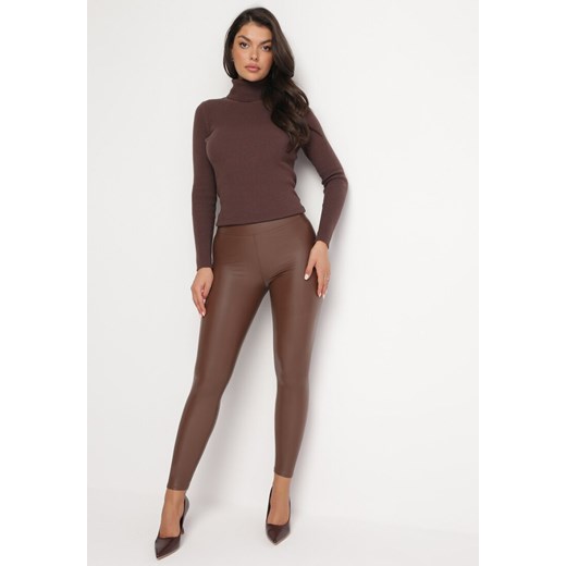 Brązowe Ocieplane Legginsy z Ekoskóry i Gumką w Pasie Tikiran L okazyjna cena Born2be Odzież