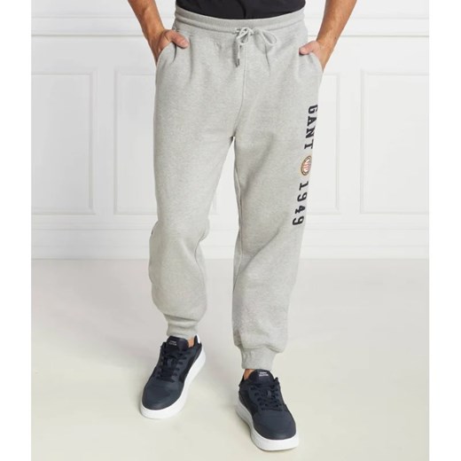 Gant Spodnie dresowe CREST | Regular Fit ze sklepu Gomez Fashion Store w kategorii Spodnie męskie - zdjęcie 164433411