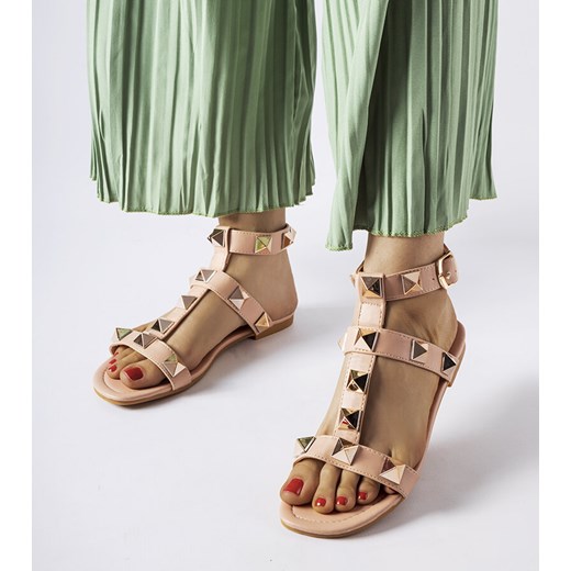 Różowe sandały z ćwiekami Ignazio ze sklepu gemre w kategorii Sandały damskie - zdjęcie 164457752