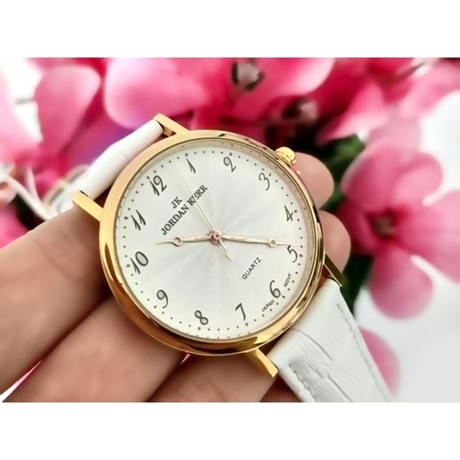 zegarek damski na białym skórzanym pasku Lovrin promocja LOVRIN
