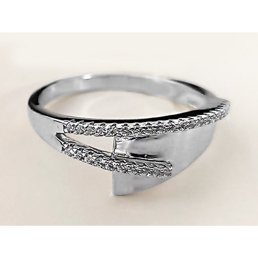 srebrny pierścionek 925 elegancki z cyrkoniami 23r Lovrin promocja LOVRIN