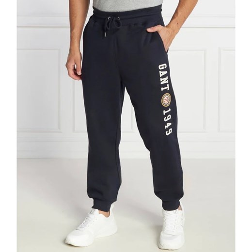 Gant Spodnie dresowe CREST | Regular Fit ze sklepu Gomez Fashion Store w kategorii Spodnie męskie - zdjęcie 164520172