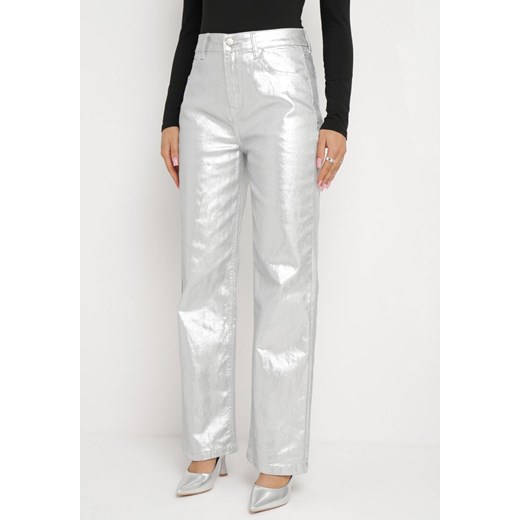 Srebrne Szerokie Spodnie Metaliczne Maly ze sklepu Born2be Odzież w kategorii Spodnie damskie - zdjęcie 164529394