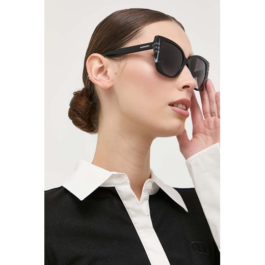 Burberry okulary przeciwsłoneczne damskie kolor czarny Burberry 54 promocja PRM