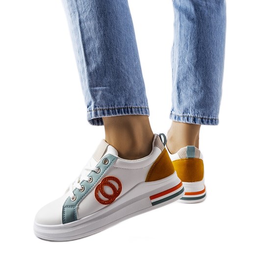 Inna Białe sneakersy z kolorowymi wstawkami Passaic ze sklepu ButyModne.pl w kategorii Trampki damskie - zdjęcie 164542183