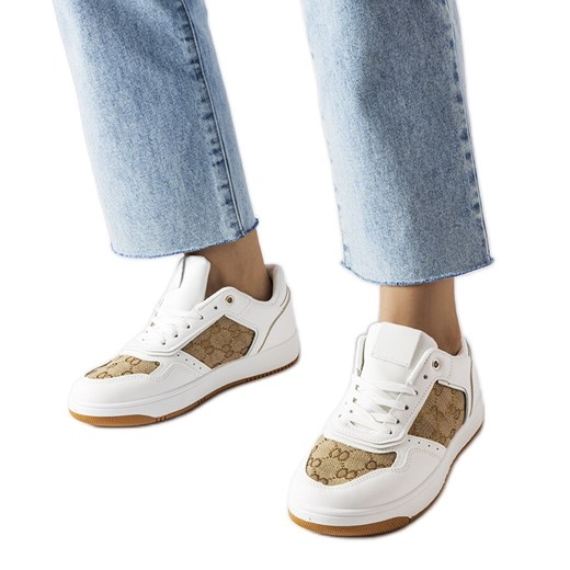Inna Białe sneakersy zdobione monogramem Isidora ze sklepu ButyModne.pl w kategorii Buty sportowe damskie - zdjęcie 164555180
