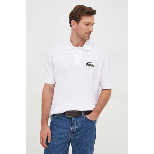 Lacoste polo bawełniane kolor biały z aplikacją ze sklepu PRM w kategorii T-shirty męskie - zdjęcie 164576440