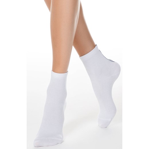 Skarpety białe bawełniane ze wzorem z tyłu Conte, Kolor biały, Rozmiar 36-37, Conte ze sklepu Intymna w kategorii Skarpetki damskie - zdjęcie 164577112